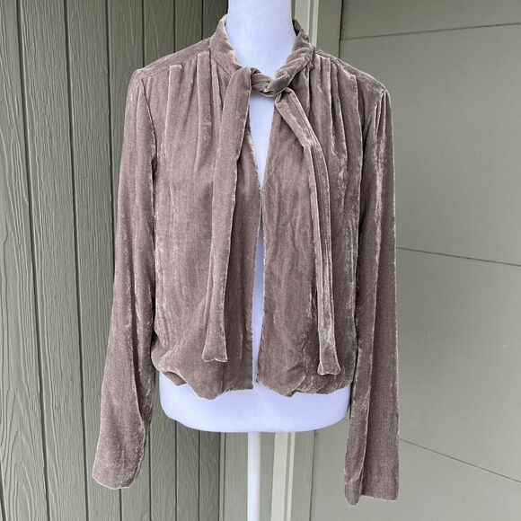 WAYF Taupe Crushed Velvet Tie-Neck Cropped Blouse Jacket Small - Picture 3 of 10
